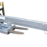 Adjustable swing jib fixed tine mounted fork truck jib attachment