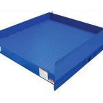 Shipping container ramp for forklift